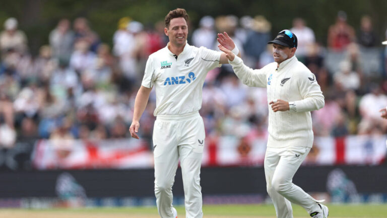 Ireland opt to bowl; Matt Henry ruled out of Test with injury – آئرلینڈ بمقابلہ نیوزی لینڈ بیلفاسٹ ٹیسٹ: ٹاس جیت کر آئرلینڈ کی بولنگ، میٹ ہنری باہر