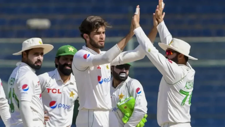 پاکستان کرکٹ ٹیم کے ڈریسنگ روم میں تناؤ: شان مسعود اور شاہین آفریدی کے درمیان تلخ کلامی